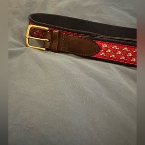 Vineyard Vines belt